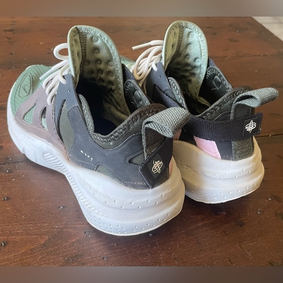 Nike Huarache Type N.354 ‘Olive’ - Picture 5 of 6